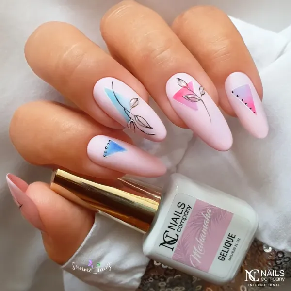 Vernis semi permanent rose nude Mahamaha đź’—