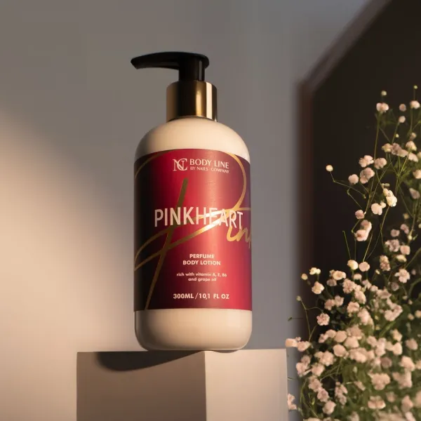 Crème hydratante pour le corps et les mains Pink Heart - 300ml