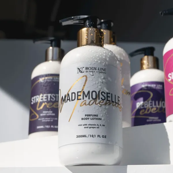 Crème pour le corps et les mains Mademoiselle - 300ml