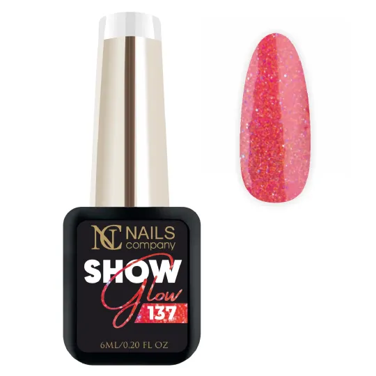 Vernis semi-permanent Show Glow 137 avec paillettes réflectives.