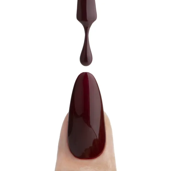 Vernis semi permanent rouge foncé City Flirt