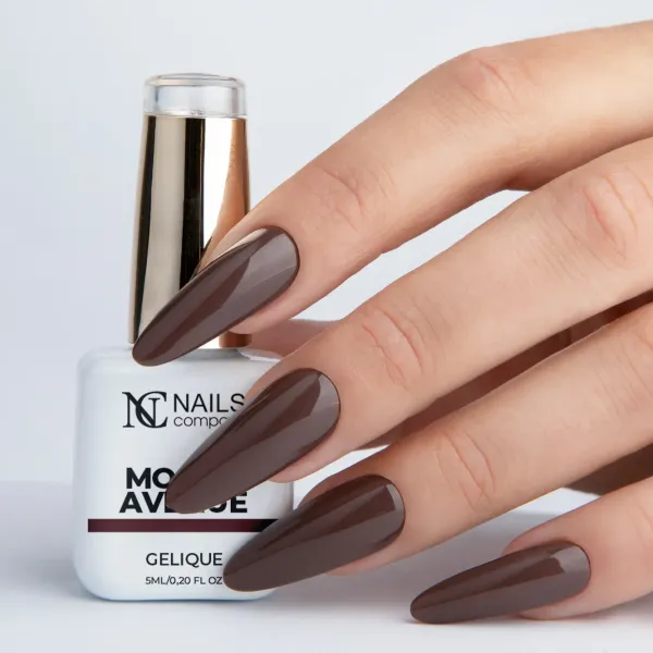 Vernis semi permanent marron Mocha Avenue