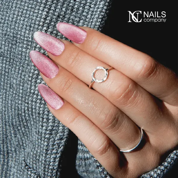 Vernis effet cat eye rose pastel Velluto 😺