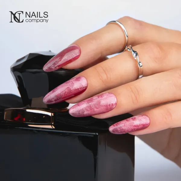 Vernis effet cat eye rose framboise Gelato Kiss 😺