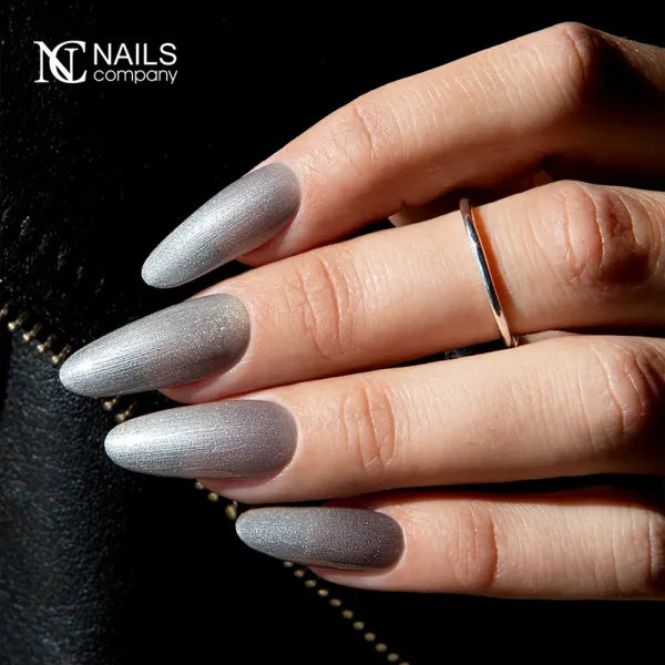 Vernis effet cat eye argenté Vento Calmo 😺