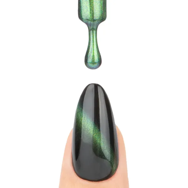 Vernis effet cat eye vert Aurora Mistica 😺