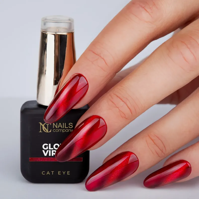 Vernis rouge effet cat eye Signal Spam