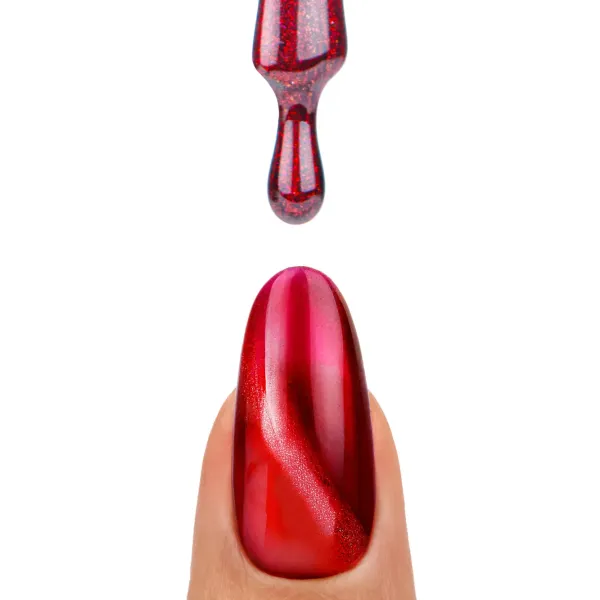 Vernis rouge effet cat eye Signal Spam