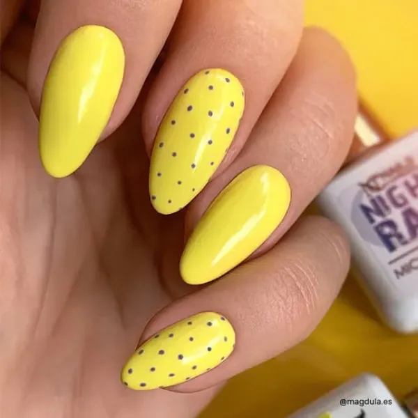 Inspiration Vernis semi-permanent jaune pastel Choice is Yours