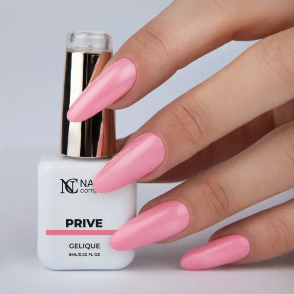 Vernis rose pastel Prive de la collection La Petite.