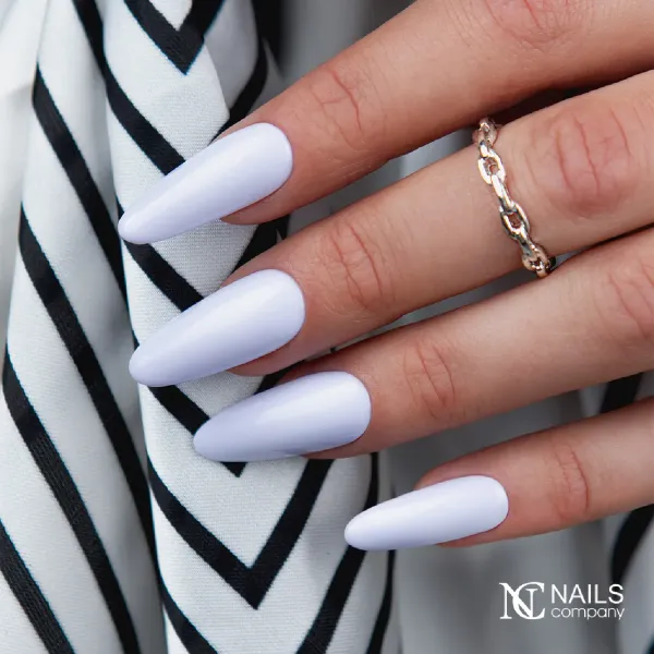 Inspiration ongle lilas