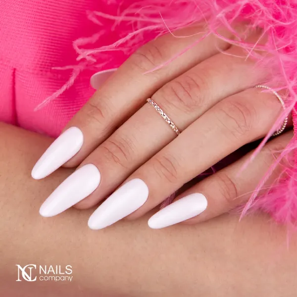 Inspiration ongle blanc cassé