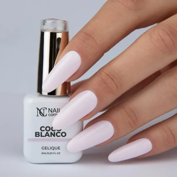 Vernis blanc cassé pastel Coco Blanco de la collection La Petite.