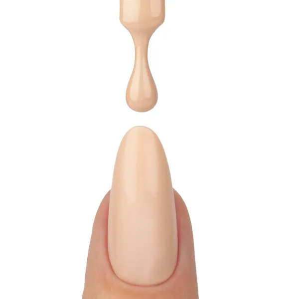 Vernis semi-permanent Caramela de la collection La Petite.