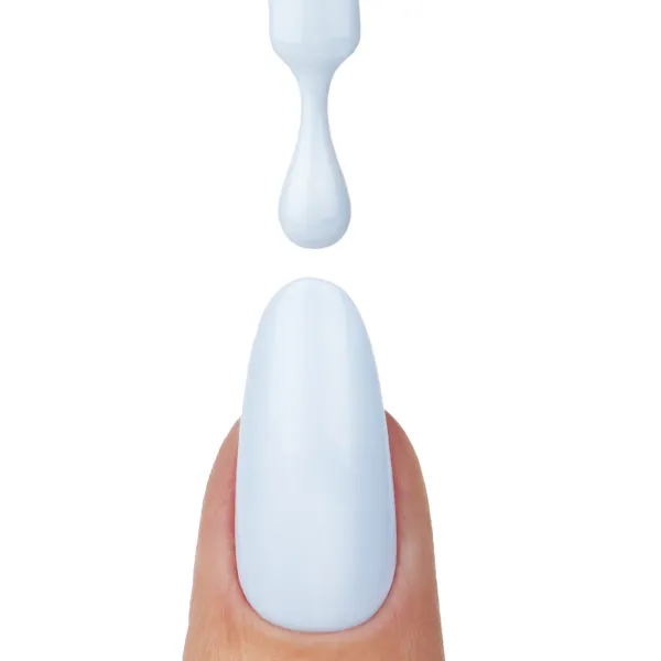 Vernis semi-permanent bleu ciel Lunelle de la collection La Petite.