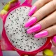 Inspiration ongles rose fluo Bandida