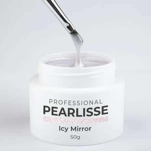 Icy Mirror est un gel UV de construction argenté avec mermaid effect