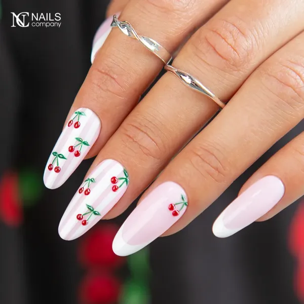Inspiration ongle rose pâle