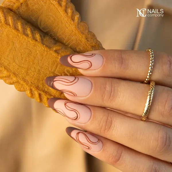 Inspiration ongle marron