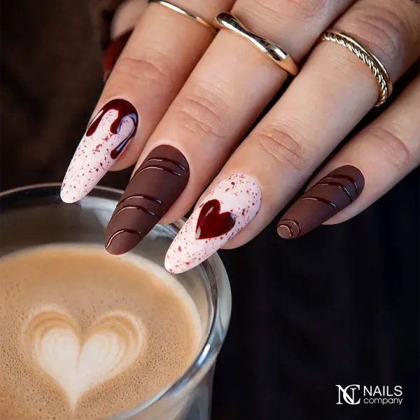 Inspiration vernis marron foncé