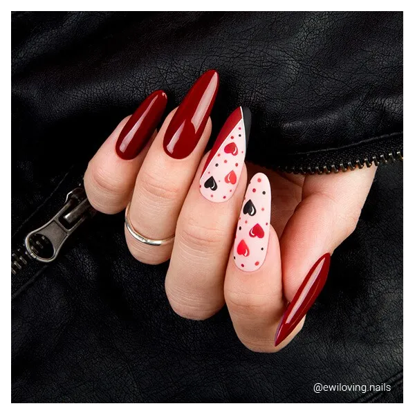 Coffret de vernis rouge