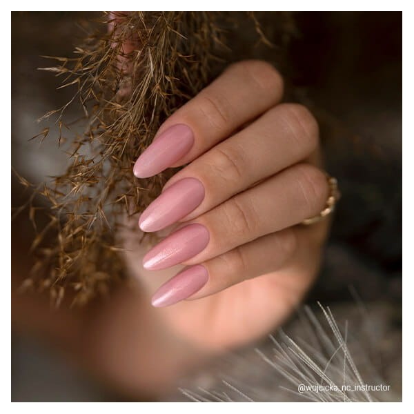 Vernis rose nude Glitter skin - Boho vibes